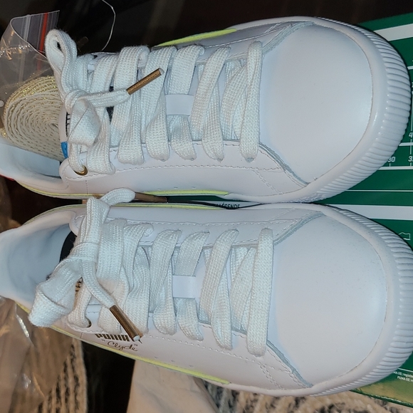 Womens puma sneakers size 6.5 - Picture 1 of 8